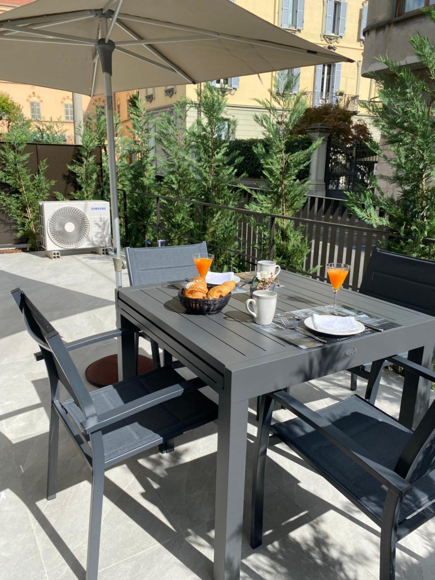La Casa Di Gio: Piccolo Gioiello In Centro קומו מראה חיצוני תמונה