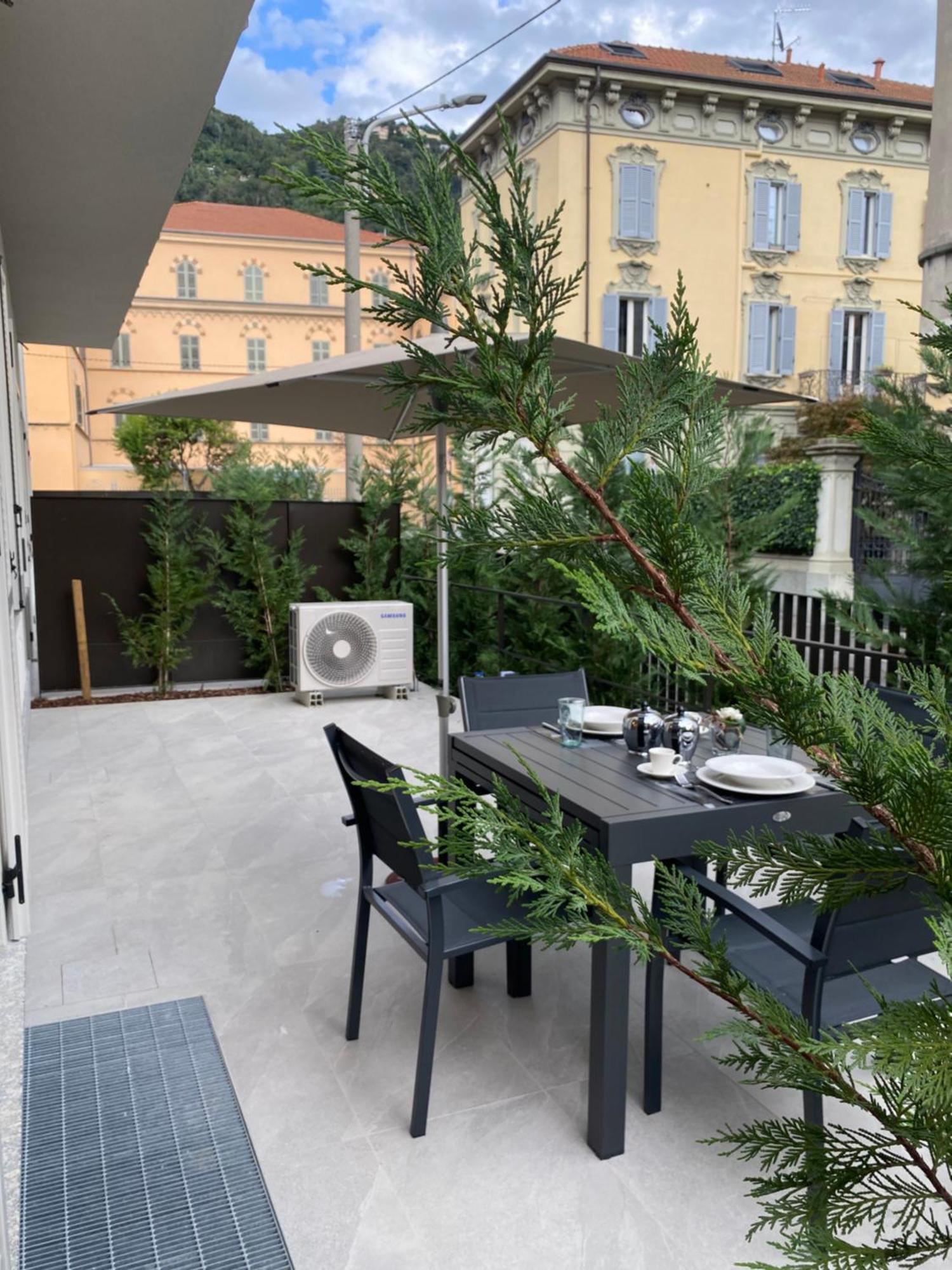 La Casa Di Gio: Piccolo Gioiello In Centro קומו מראה חיצוני תמונה