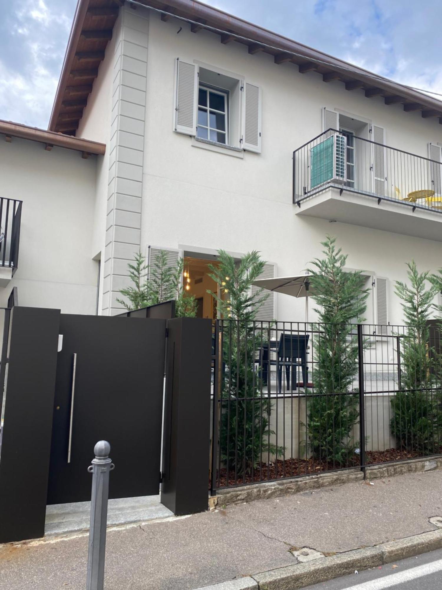 La Casa Di Gio: Piccolo Gioiello In Centro קומו מראה חיצוני תמונה