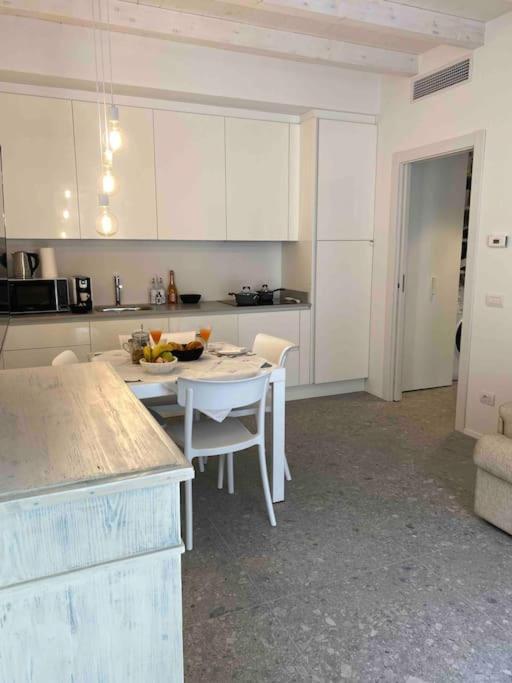 La Casa Di Gio: Piccolo Gioiello In Centro קומו מראה חיצוני תמונה